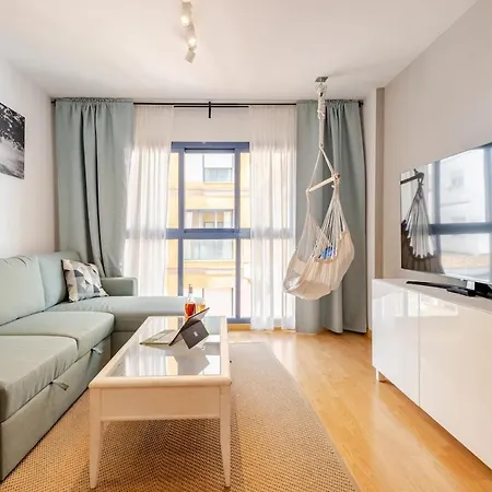 Explore From A Modern Málaga